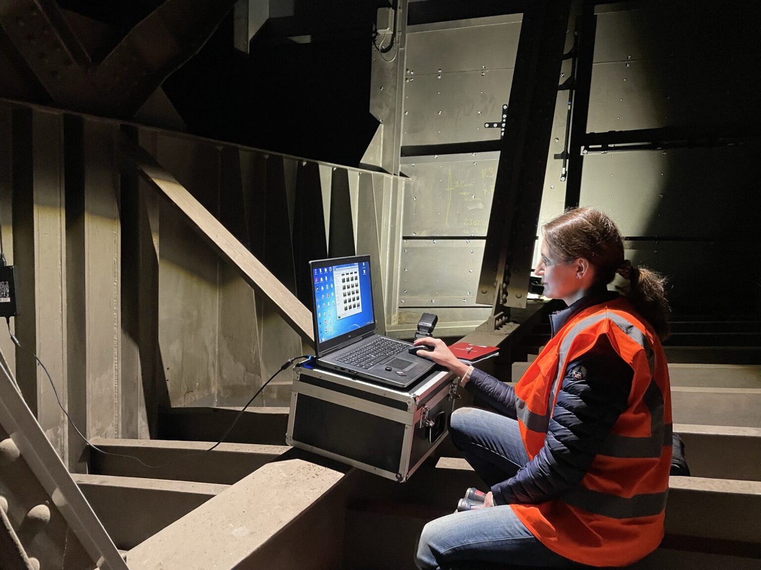 Vermessung von Beulfeldern mittels Photogrammetrie und Laserscanning